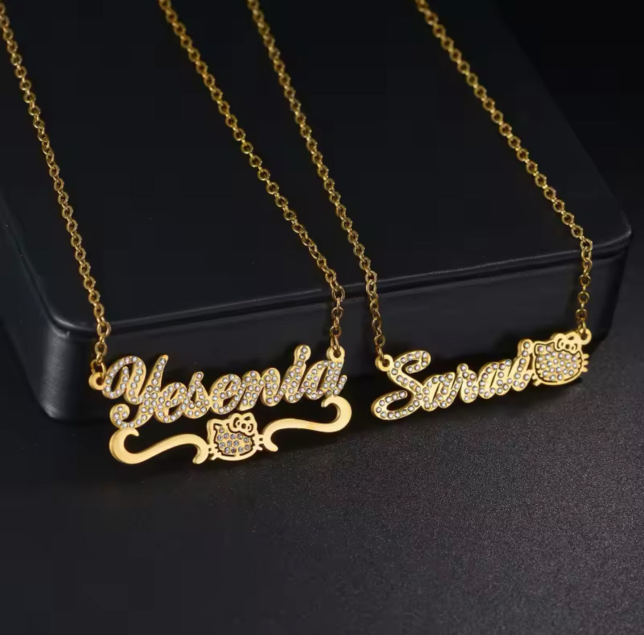 Custom Hello Kitty Name Necklace – Cursive Nameplate with Charm